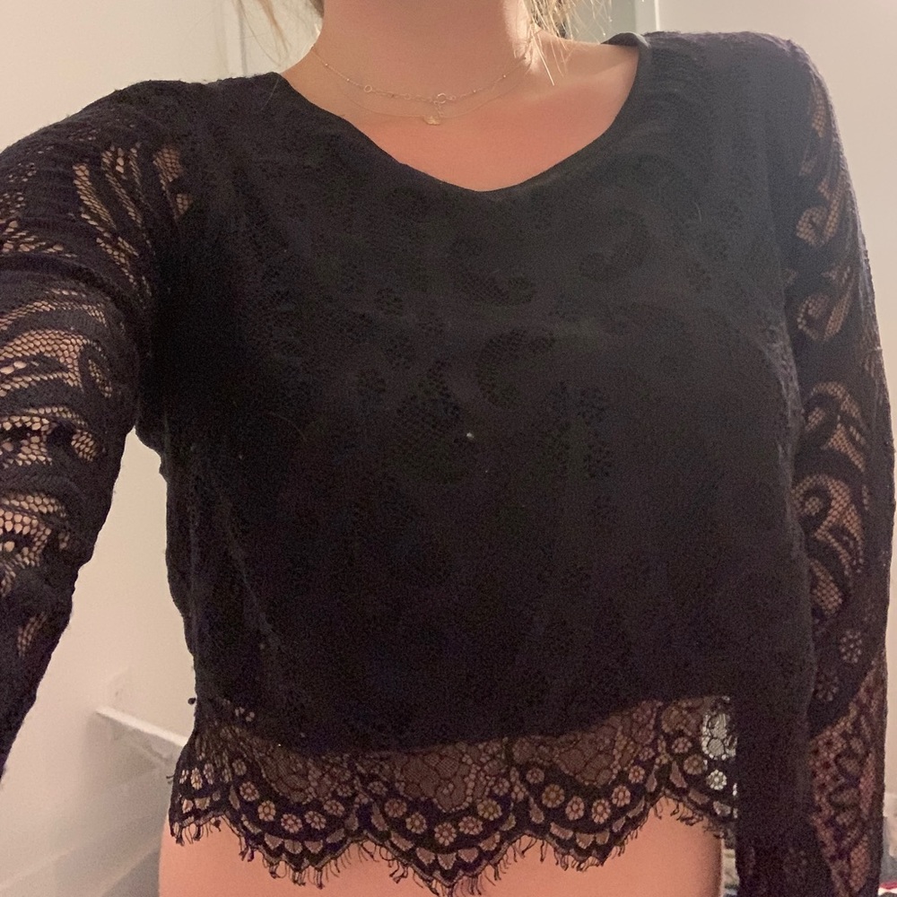 Lovers + Friends Black Lace Cropped Long Sleeve